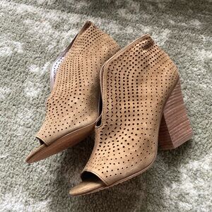 Vince Camuto Booties